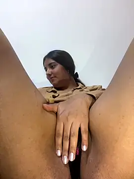 Snapshot of Au-rora chatting on 12-01-25, 03:44 Au-rora online show from 12-01-25, 03:44