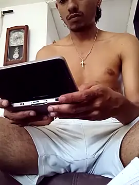 SkinniYamo online show from 03-14-26, 07:30