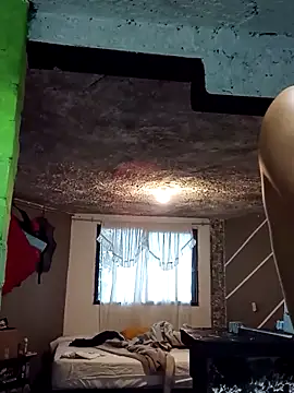 SkinniYamo online show from 03-27-26, 03:45