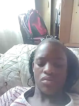 Snapshot of Blondecurv24 chatting on 10-31-25, 01:45 Blondecurv24 online show from 10-31-25, 01:45