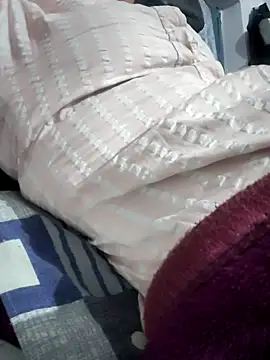 Snapshot of Hot-Rubyy chatting on 03-01-26, 05:04 Hot-Rubyy online show from 03-01-26, 05:04