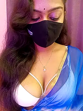 Snapshot of menaxi-baby7 chatting on 12-19-25, 04:41 menaxi-baby7 online show from 12-19-25, 04:41