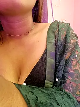 Snapshot of menaxi-baby7 chatting on 01-08-26, 11:29 menaxi-baby7 online show from 01-08-26, 11:29