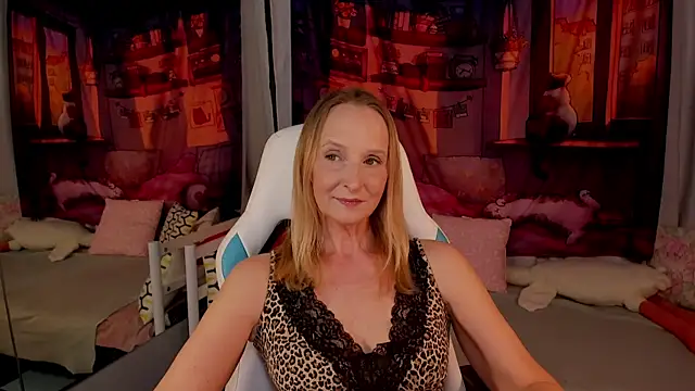 Snapshot of ScarlettPalmer chatting on 05-13-26, 10:56 ScarlettPalmer online show from 05-13-26, 10:56