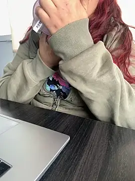 Evil kitty6 online show from 11-28-25, 04:20