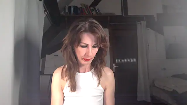 Snapshot of MissDyannis chatting on 04-05-26, 08:06 MissDyannis online show from 04-05-26, 08:06