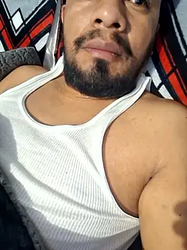 Snapshot of sanz957 chatting on 01-11-26, 02:55 sanz957 online show from 01-11-26, 02:55