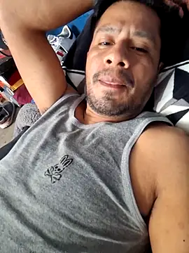 Snapshot of sanz957 chatting on 02-21-26, 11:28 sanz957 online show from 02-21-26, 11:28