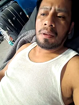 Snapshot of sanz957 chatting on 03-06-26, 01:24 sanz957 online show from 03-06-26, 01:24