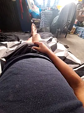 Snapshot of sanz957 chatting on 03-15-26, 01:00 sanz957 online show from 03-15-26, 01:00