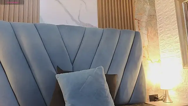 Salome cruxx online show from 04-15-26, 12:01