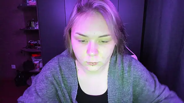 Snapshot of sophia_lix chatting on 11-08-25, 02:06 sophia lix online show from 11-08-25, 02:06