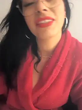 Snapshot of paularois chatting on 01-08-26, 03:09 paularois online show from 01-08-26, 03:09