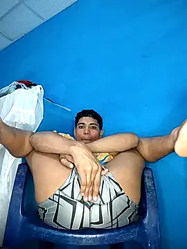 Alex Sweeting online show from 11-28-25, 02:14