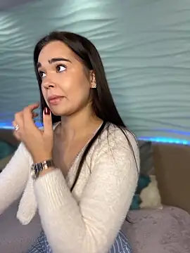 Snapshot of BabyShy- chatting on 11-21-25, 11:58 BabyShy- online show from 11-21-25, 11:58