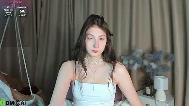 Snapshot of May_Yam chatting on 02-01-26, 01:15 May Yam online show from 02-01-26, 01:15