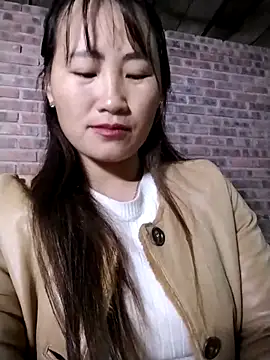 Snapshot of emini-xx chatting on 11-02-25, 09:00 emini-xx online show from 11-02-25, 09:00