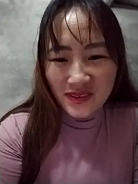 Snapshot of emini-xx chatting on 11-18-25, 11:25 emini-xx online show from 11-18-25, 11:25