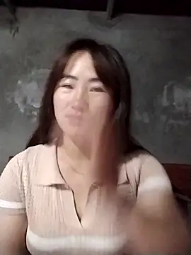 Snapshot of emini-xx chatting on 12-04-25, 11:13 emini-xx online show from 12-04-25, 11:13