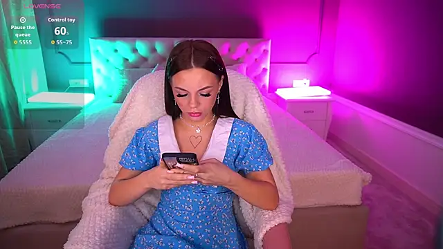 Snapshot of LexxxyJoy chatting on 11-26-25, 07:20 LexxxyJoy online show from 11-26-25, 07:20