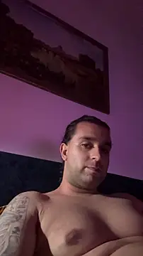 Snapshot of NNichox chatting on 10-27-25, 11:41 NNichox online show from 10-27-25, 11:41