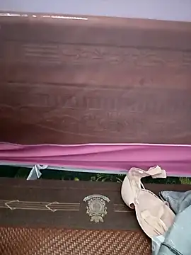 Kieuxinhgai online show from 11-09-25, 01:42