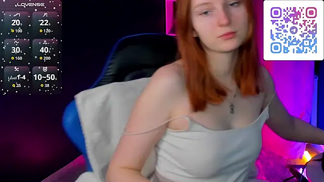 Snapshot of AngelWisee chatting on 01-14-26, 01:11 AngelWisee online show from 01-14-26, 01:11