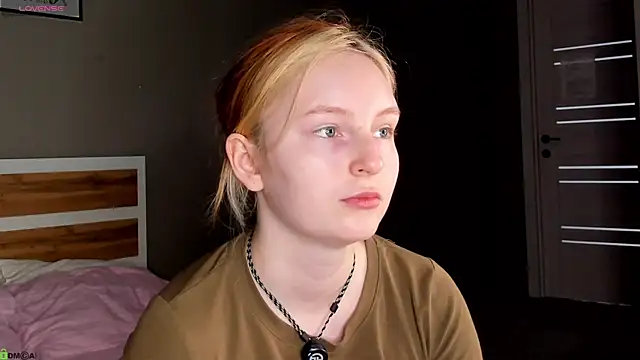 AngelWisee online show from 07-10-26, 03:11