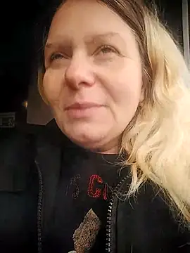 Lana-murr online show from 12-15-25, 06:50