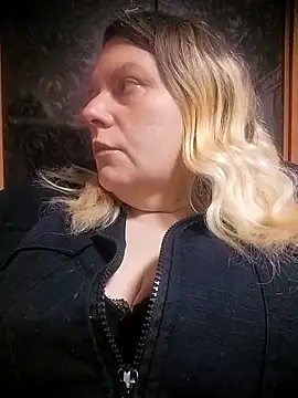 Lana-murr online show from 03-22-26, 06:28