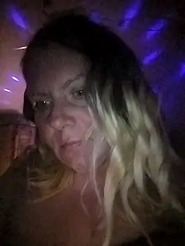 Lana-murr online show from 04-24-26, 06:10