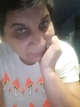 Snapshot of Tatimila chatting on 11-04-25, 02:49 Tatimila online show from 11-04-25, 02:49