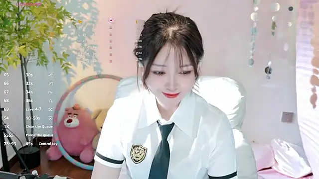 Yiluo95 online show from 05-26-26, 03:08