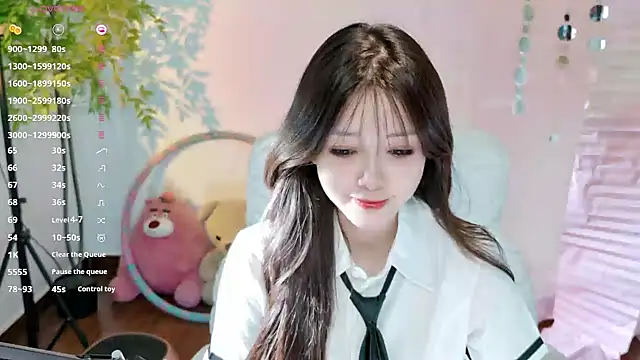 Yiluo95 online show from 05-28-26, 04:48