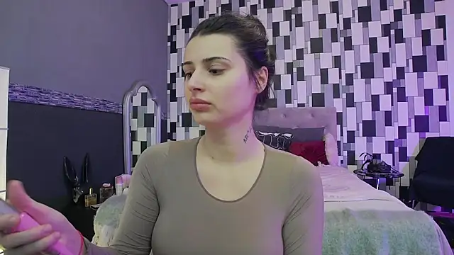 Snapshot of venusinylons chatting on 11-09-25, 10:24 venusinylons online show from 11-09-25, 10:24