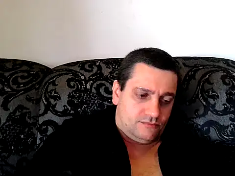 Snapshot of Alex-Naturista chatting on 05-18-26, 01:28 Alex-Naturista online show from 05-18-26, 01:28