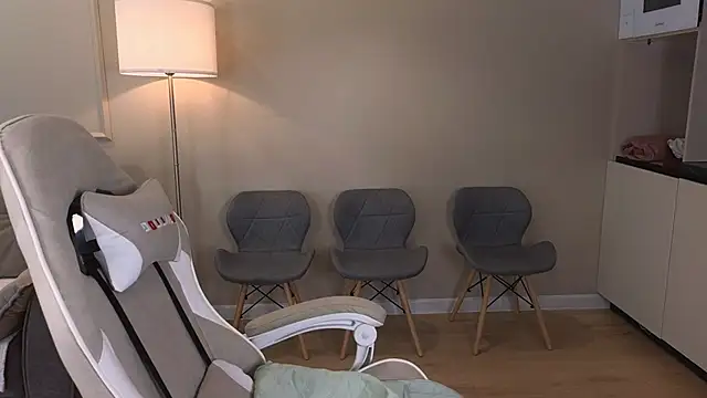 babyyullii online show from 07-23-26, 02:31