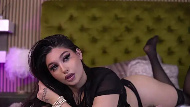 Snapshot of KeylaNoir chatting on 02-27-26, 11:54 KeylaNoir online show from 02-27-26, 11:54