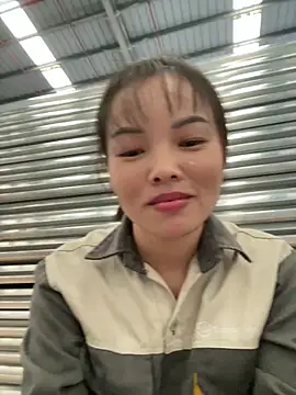 Snapshot of Night_owl111 chatting on 10-30-25, 05:09 Night owl111 online show from 10-30-25, 05:09