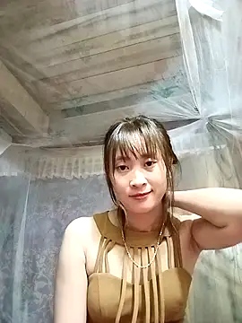 Snapshot of Em_xinh01 chatting on 10-30-25, 01:45 Em xinh01 online show from 10-30-25, 01:45