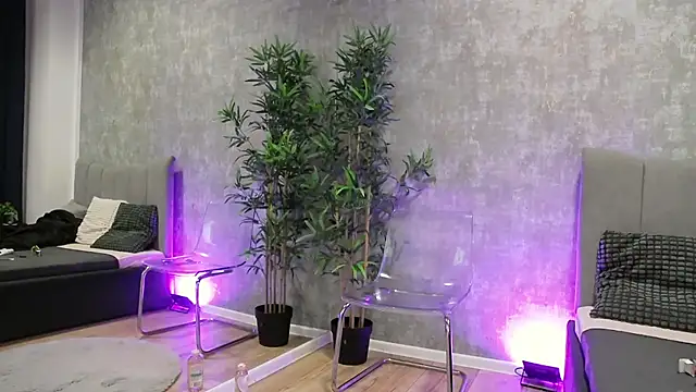 Snapshot of NattyMoonx chatting on 12-15-25, 08:13 NattyMoonx online show from 12-15-25, 08:13