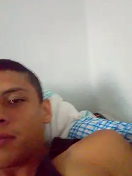 Snapshot of Yordiparra chatting on 06-05-26, 02:51 Yordiparra online show from 06-05-26, 02:51