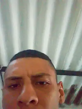 Snapshot of Yordiparra chatting on 06-14-26, 11:07 Yordiparra online show from 06-14-26, 11:07