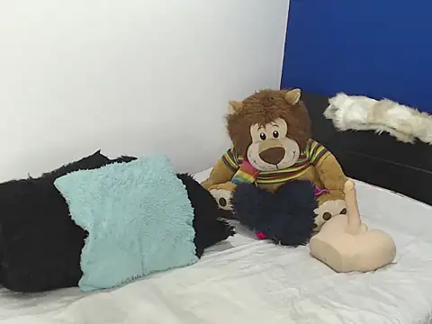 Snapshot of EmmilyConnor chatting on 02-28-26, 01:56 EmmilyConnor online show from 02-28-26, 01:56