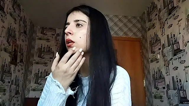 Snapshot of Lina_rix chatting on 11-29-25, 12:24 Lina rix online show from 11-29-25, 12:24