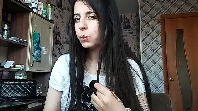 Snapshot of Lina_rix chatting on 12-05-25, 03:04 Lina rix online show from 12-05-25, 03:04