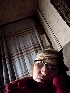 Snapshot of Georgette466 chatting on 11-12-25, 04:29 Georgette466 online show from 11-12-25, 04:29