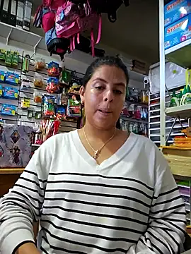 Snapshot of amonet_fg chatting on 11-06-25, 07:59 amonet fg online show from 11-06-25, 07:59