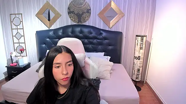 Snapshot of shirley_sweet_ chatting on 11-01-25, 08:44 shirley sweet online show from 11-01-25, 08:44