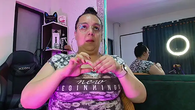 Natasha Amber online show from 11-30-25, 01:48